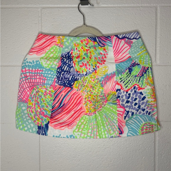 Lilly Pulitzer Pants - Lilly Pulitzer Mini January Skort Multi Roar Of The Seas Shell Print Sz 00